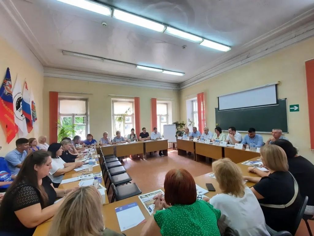 ️В Сызрани обсудили сотрудничество профсоюзов региона и «Единой России»